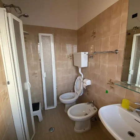 Dina Hotel