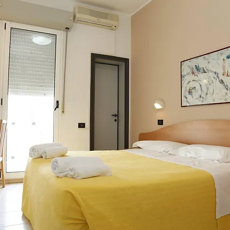 Dina Otel Rimini