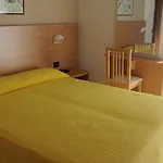 Hotel Dina 3*