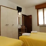 Dina 3*